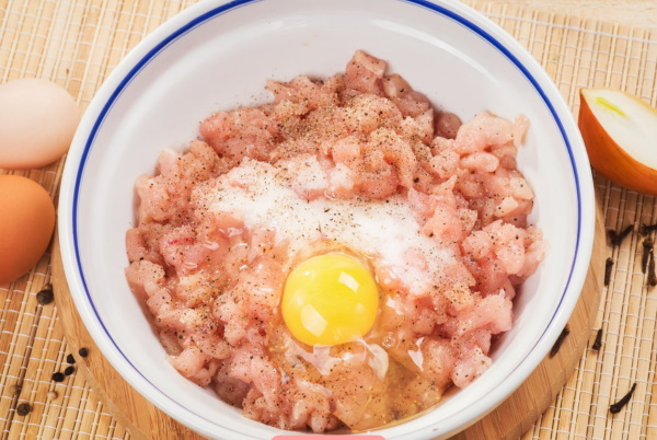 Блюда из куриного фарша. Рецепты простые, вкусные