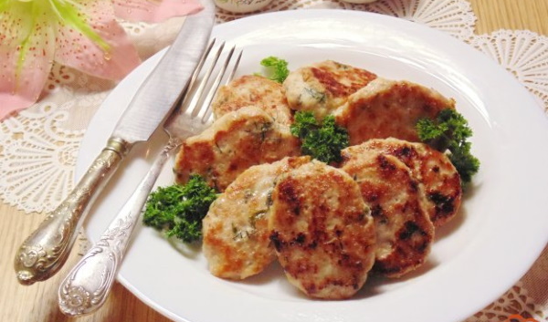Котлеты из желудков куриных, сердечек, фарша. Рецепты с фото