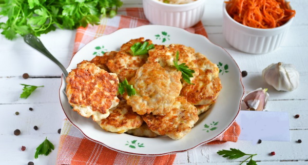 Котлеты Нежность из куриного филе с сыром. Рецепты духовке