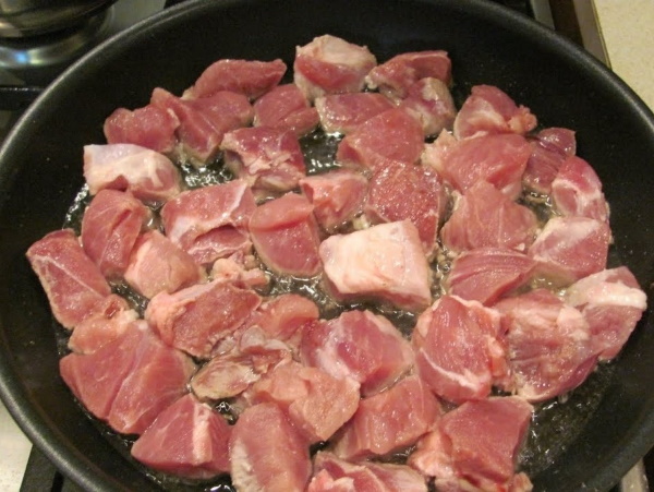 Подливка с мясом. Как сделать густой и вкусной