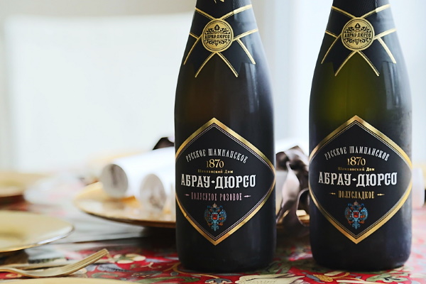 Шампанское Абрау-Дюрсо полусладкое