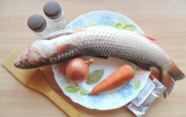 Заливное из рыбы с желатином. Пошаговый рецепт с фото