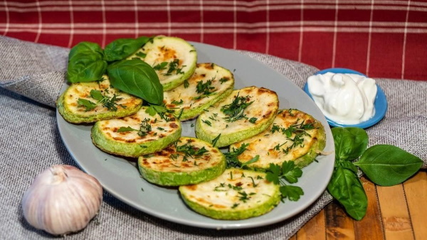 Гарнир из кабачков к мясу. Рецепты быстро и вкусно, фото