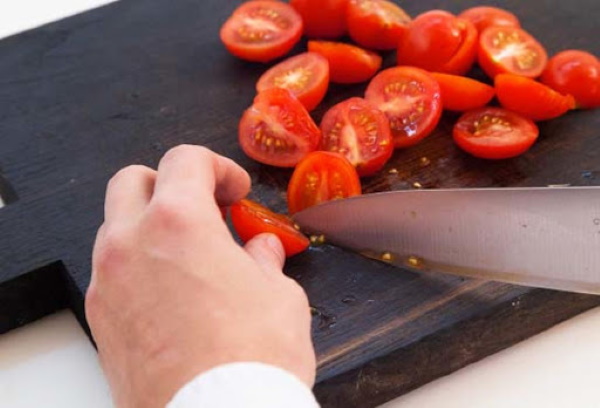 Курица с картошкой и овощами в казане на костре. Рецепт