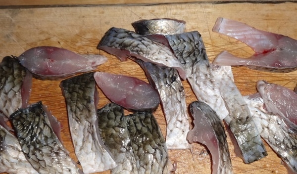 Карась, маринованный в уксусе в банке. Рецепт приготовления