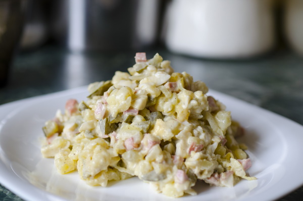 Салат Оливье без моркови. Классический рецепт с фото