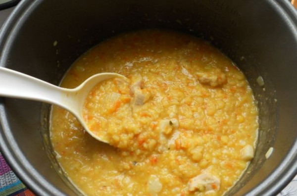 Гороховая каша с копченостями, мясом в мультиварке. Рецепт горошницы