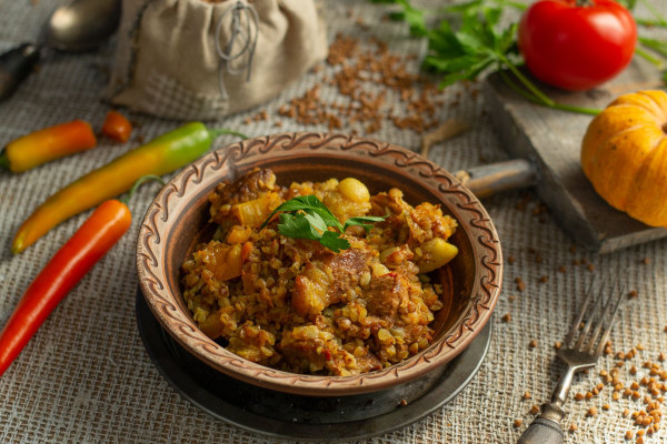 Гречка по-купечески в мультиварке с курицей. Рецепт с фото