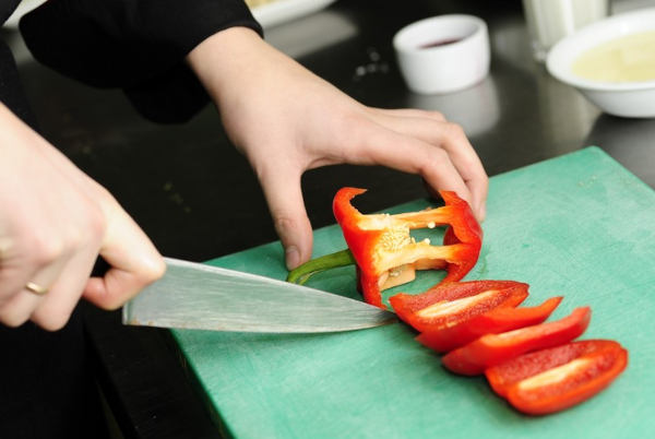 Рулет в бутылке из курицы, рульки, свинины с желатином