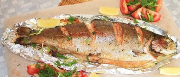Рыба в фольге с картофелем в духовке порционно. Рецепт с фото