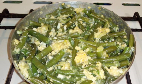 Гарнир из стручковой фасоли замороженной. Рецепт с фото