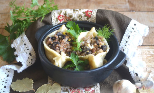 Вареники с грибами и картошкой, сыром, капустой. Рецепт пошагово, фото