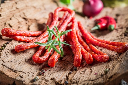 Кабанос колбаски (Kabanos). Что это, рецепт, калорийность