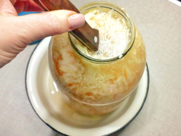 Засолка капусты в рассоле хрустящая и сочная. Быстрые рецепты