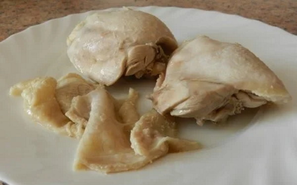 Куриный суп с зеленым горошком и яйцом. Рецепт с фото