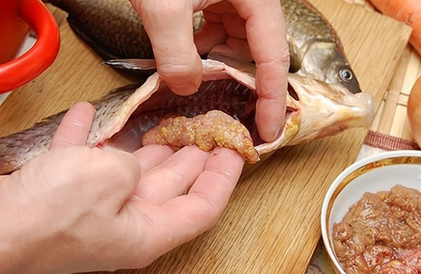 Как засолить икру карпа в домашних условиях вкусно и быстро