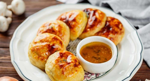Картопляники пирожки из картофеля. Рецепт классический с фото
