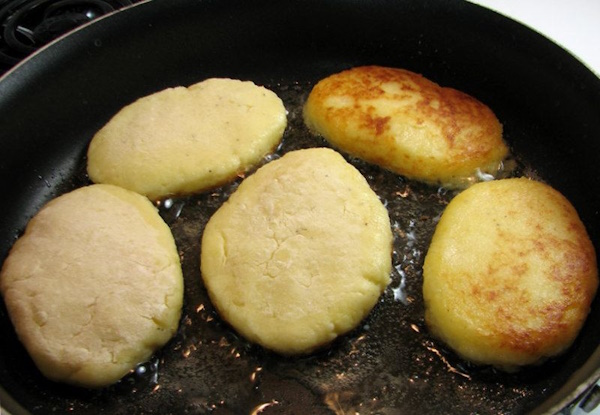Клецки картофельные с фаршем, мясом. Рецепт по-белорусски