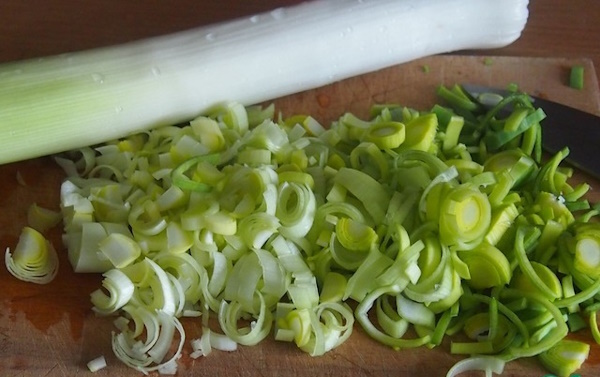 Уха из судака. Вкусные рецепты с фото пошарово